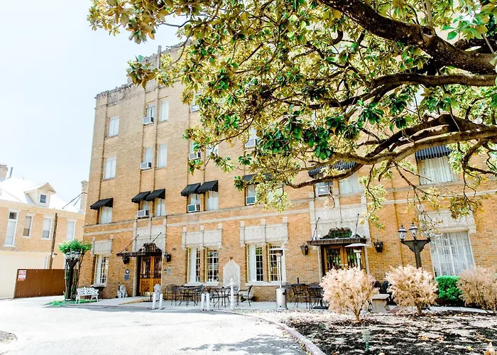 The Faust Hotel