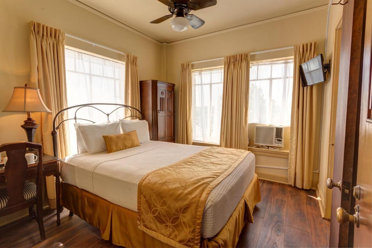 Hotel The Faust New Braunfels