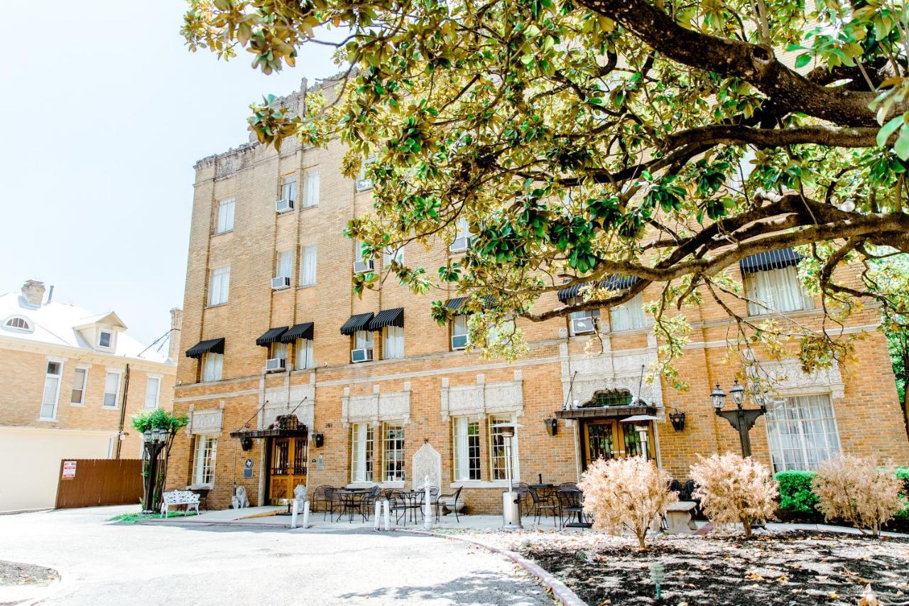 The Faust Hotel New Braunfels